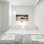 Incredible Luxury Location In Puerto Banus For Families شقة *