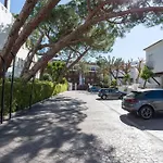 Incredible Luxury Location In Puerto Banus For Families شقة *