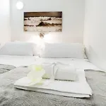 Incredible Luxury Location In Puerto Banus For Families ماربيا
