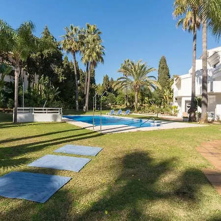 Incredible Luxury Location In Puerto Banus For Families Appartement Marbella