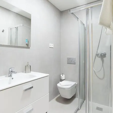 Incredible Luxury Location In Puerto Banus For Families Daire *