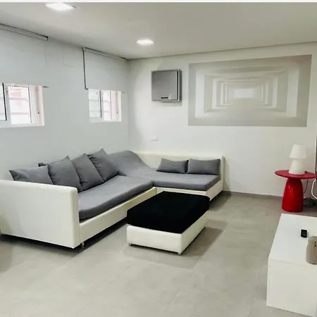 Incredible Luxury Location In Puerto Banus For Families * ماربيا